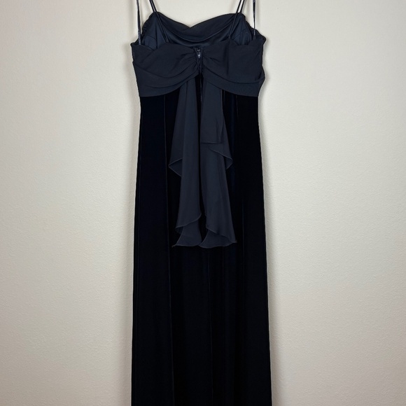 Betsy & Adam by Jaslene Black Velvet Aline Spaghetti Strap Maxi Evening Gown - Picture 6 of 11
